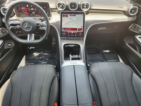 Used 2025 Mercedes-Benz CLE 300 4MATIC Coupe image 27