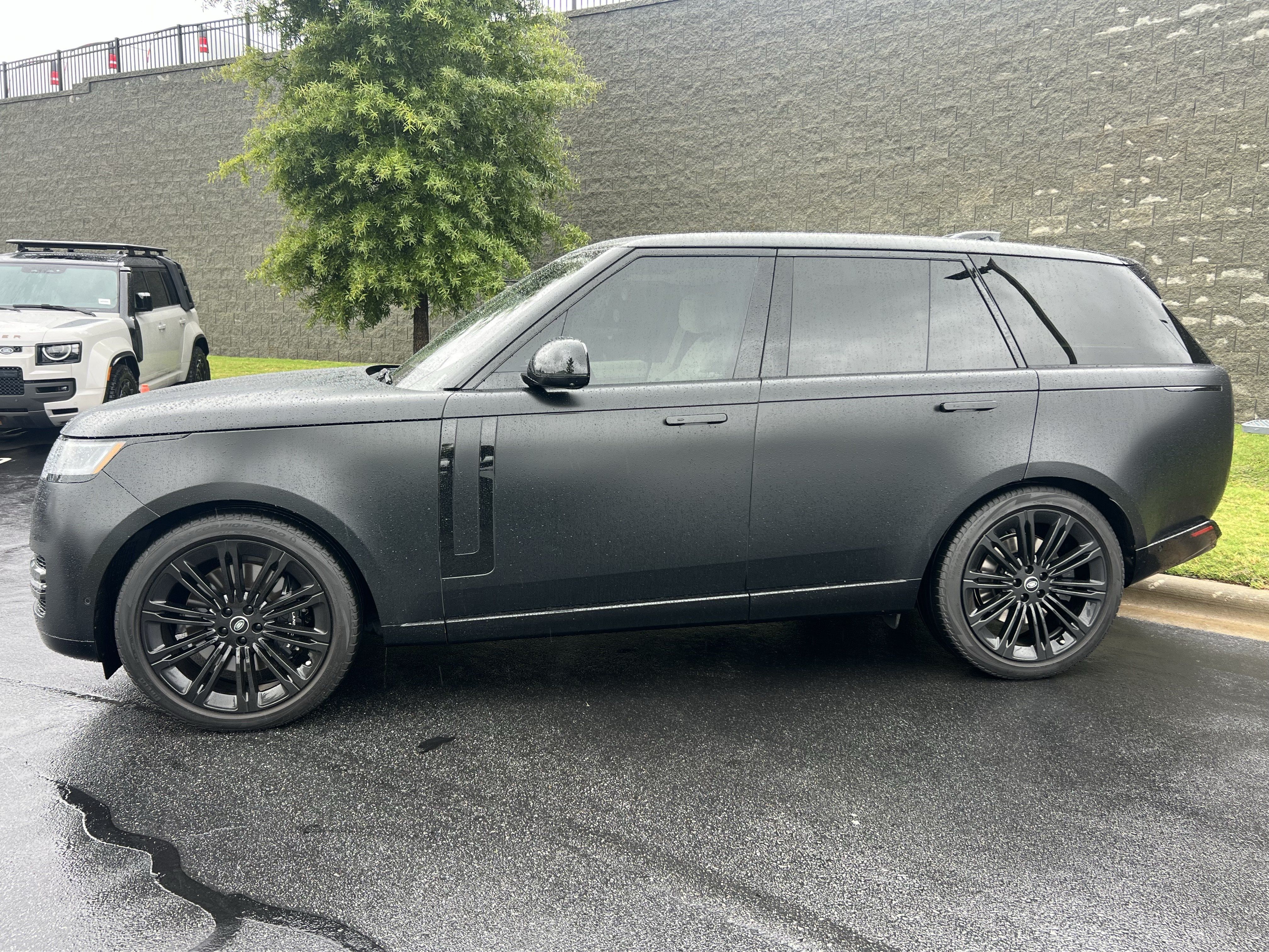 Certified 2023 Land Rover Range Rover First Edition AWD/4WD image 4