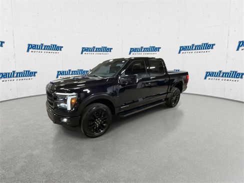 Used 2025 Ford F150 Lariat w/ Equipment Group 501A Mid image 5
