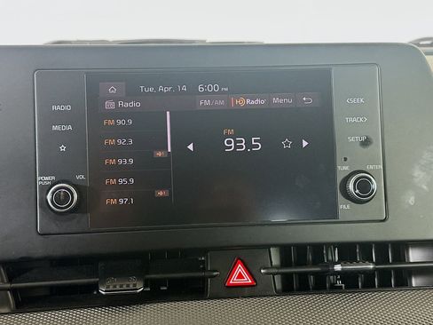 Used 2024 Kia Sportage LX image 19