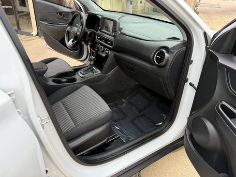 Used 2019 Hyundai Kona SE AWD/4WD image 20
