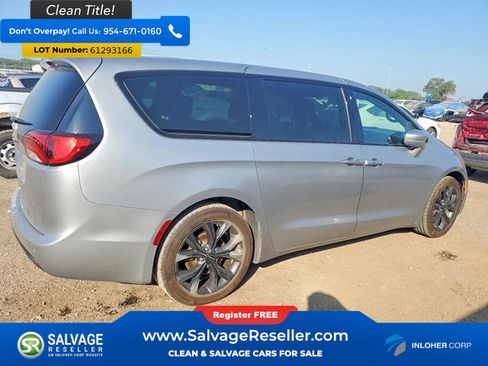 Used 2018 Chrysler Pacifica Touring Plus w/ S Appearance Package FWD image 4