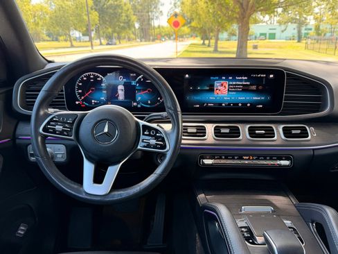 Used 2020 Mercedes-Benz GLE 350 4MATIC image 3