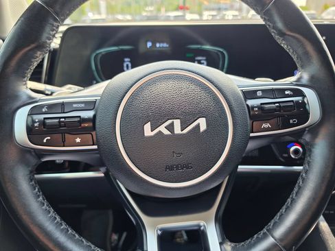 Certified 2023 Kia Sportage EX AWD/4WD image 18