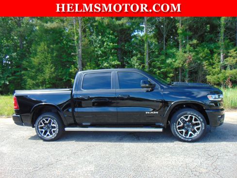 Certified 2025 RAM 1500 Laramie w/ Sport Appearance Package AWD/4WD image 13