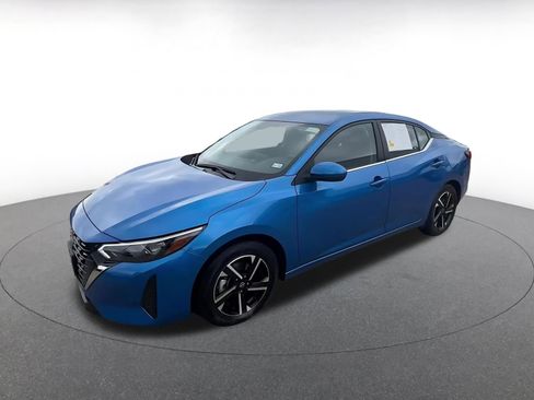 Used 2025 Nissan Sentra SV image 8