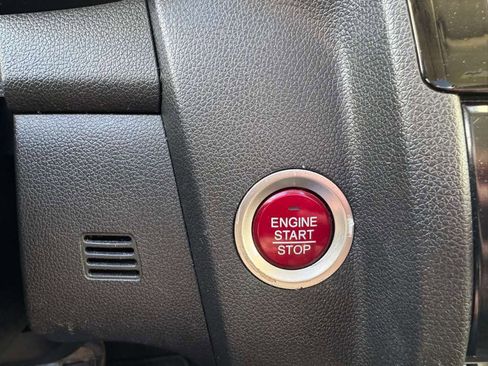 Used 2017 Honda Fit EX-L image 37