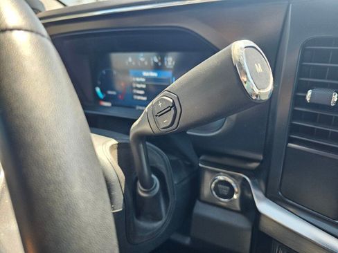 Used 2023 Ford F350 Lariat w/ FX4 Off-Road Package AWD/4WD image 39