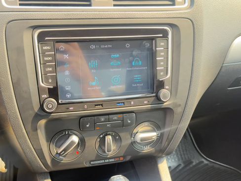 Used 2011 Volkswagen Jetta TDI FWD image 14