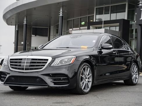Used 2019 Mercedes-Benz S 560 4MATIC Sedan image 3