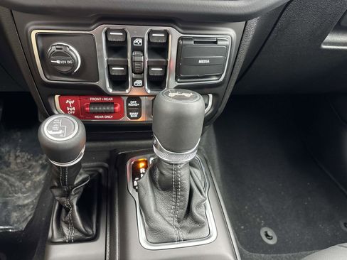 New 2026 Jeep Wrangler Unlimited Rubicon 392 image 15