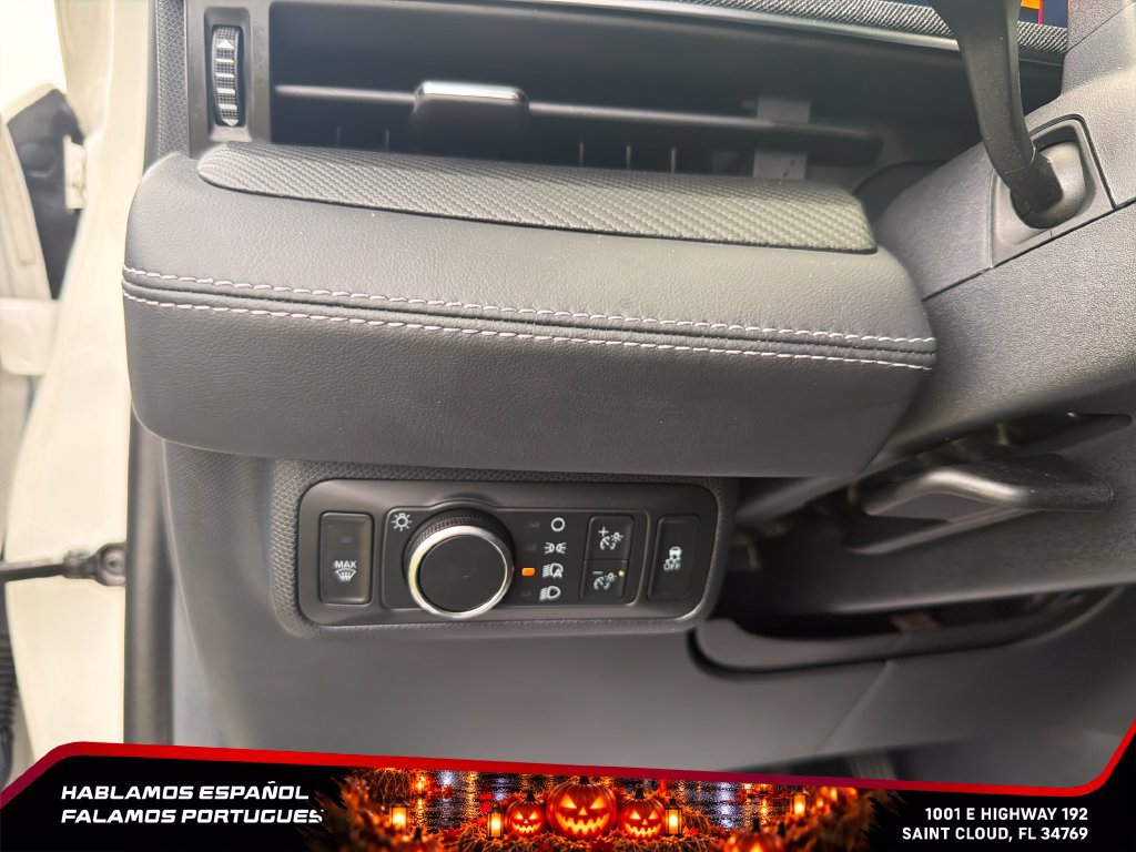 Used 2022 Ford Mustang Mach-E Premium AWD/4WD image 17