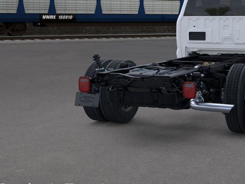 New 2026 Ford F450 XL RWD image 32