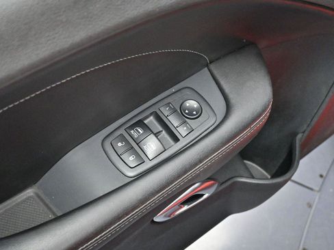 Used 2018 Dodge Challenger SXT Plus image 10