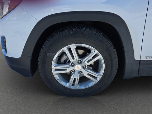 Used 2019 GMC Terrain SLE image 4