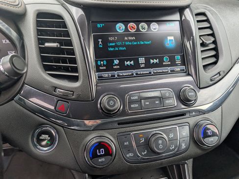 Used 2018 Chevrolet Impala Premier FWD image 19