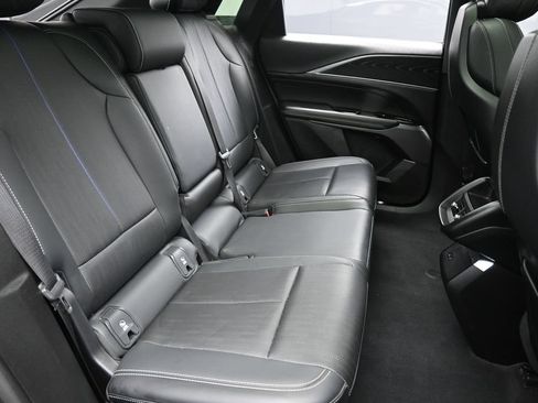 Used 2024 Cadillac Lyriq Luxury RWD image 28