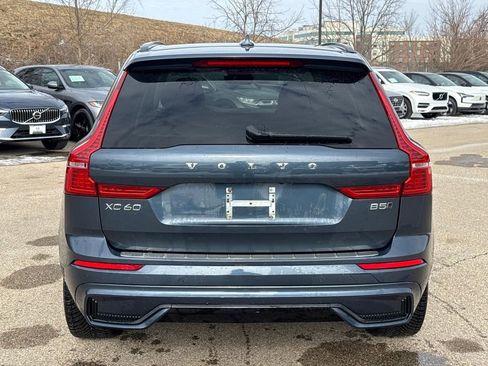 Used 2023 Volvo XC60 B5 Ultimate w/ Climate Package image 3