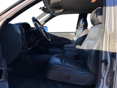 Used 2004 GMC Canyon SLE image 10