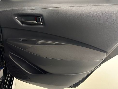 Used 2025 Toyota Corolla LE FWD image 33