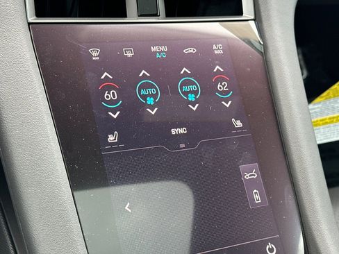 New 2026 Porsche Taycan image 20