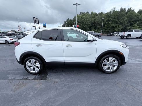 Used 2025 Buick Encore GX Preferred FWD image 4