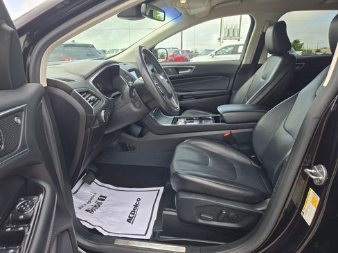 Used 2020 Ford Edge Titanium FWD image 9