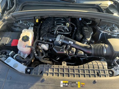 Used 2024 Jeep Grand Cherokee Altitude RWD image 26