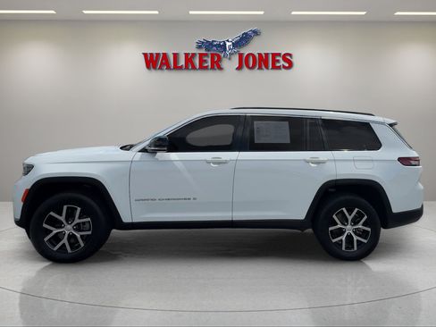 Used 2024 Jeep Grand Cherokee L Limited RWD image 4
