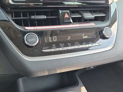 Used 2026 Toyota Corolla LE FWD image 14