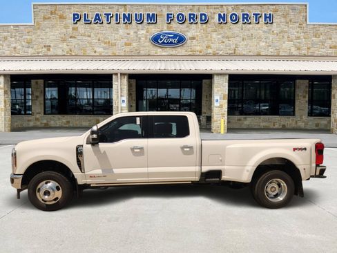 New 2026 Ford F350 King Ranch w/ Chrome Package AWD/4WD image 3