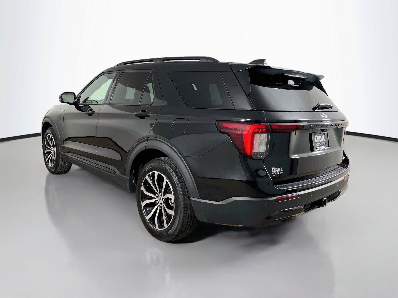 Used 2026 Ford Explorer ST-Line AWD/4WD image 10