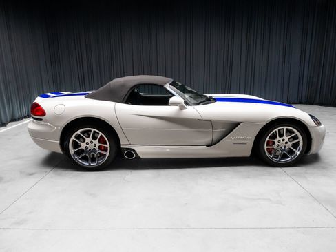 Used 2005 Dodge Viper SRT-10 RWD image 15