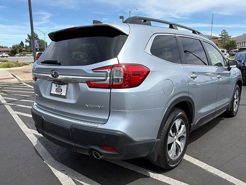 Used 2023 Subaru Ascent Premium w/ Convenience Package AWD/4WD image 3