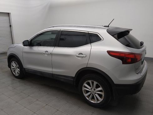Used 2018 Nissan Rogue Sport SV FWD image 3