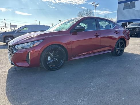 Used 2024 Nissan Sentra SR image 4