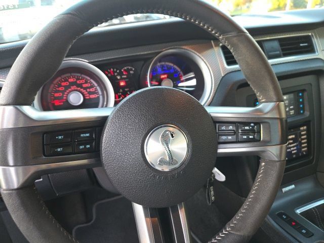 Used 2012 Ford Mustang Shelby GT500 RWD image 17