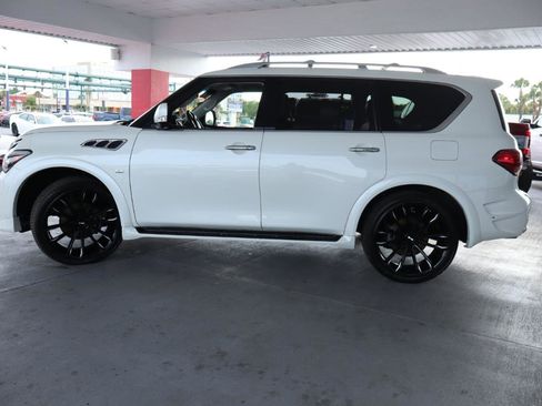 Used 2017 INFINITI QX80 4WD w/ Driver Assistance Package image 11