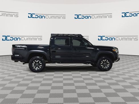 Used 2019 Toyota Tacoma TRD Off-Road w/ Technology Package image 3