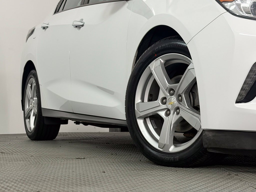 Used 2018 Chevrolet Volt LT FWD image 18