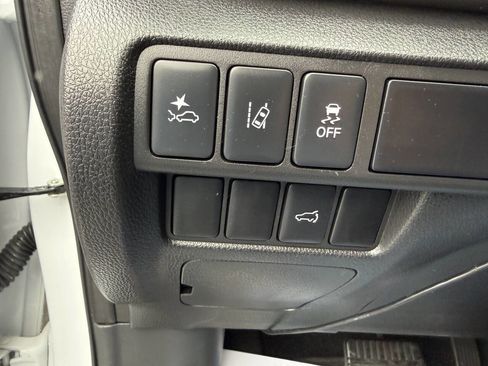 Used 2024 Mitsubishi Eclipse Cross SE image 27