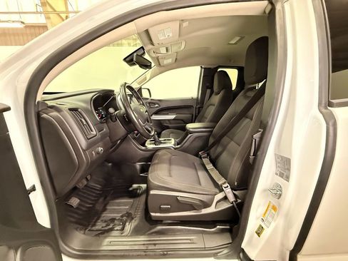 Used 2022 Chevrolet Colorado LT w/ Fleet Safety Package image 13