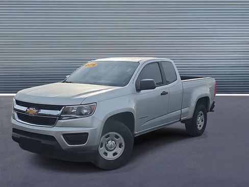 Used 2016 Chevrolet Colorado W/T image 1