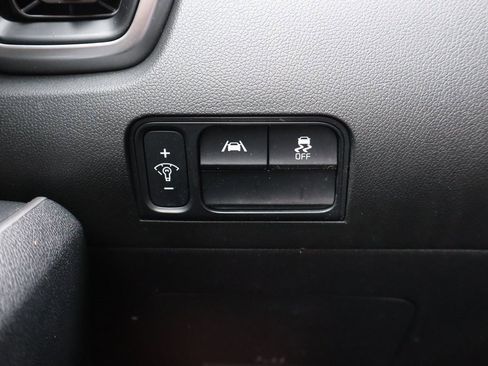 Used 2022 Kia Sorento LX image 13