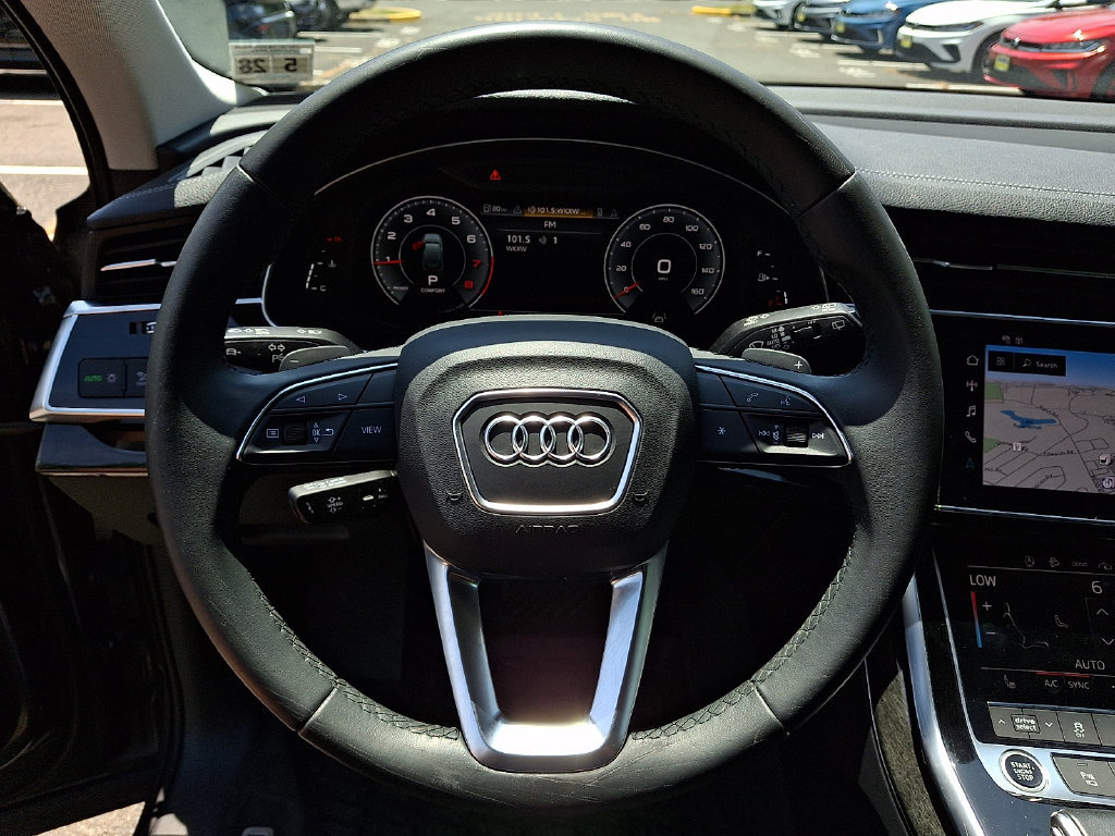 Used 2023 Audi Q7 2.0T Premium w/ Convenience Package AWD/4WD image 18