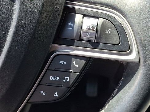 Used 2020 Lincoln Nautilus FWD w/ Equipment Group 101A image 18