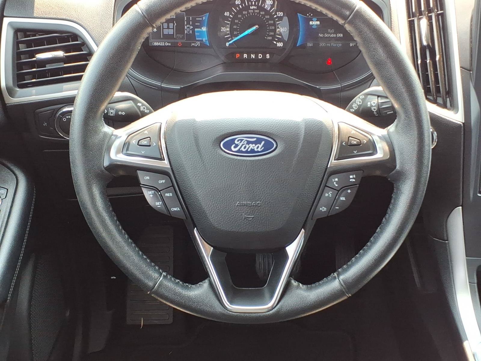 Used 2022 Ford Edge SEL AWD/4WD image 14