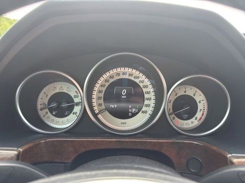 Used 2014 Mercedes-Benz E 550 4MATIC Sedan image 22