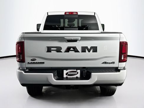 Used 2026 RAM 2500 Laramie AWD/4WD image 10