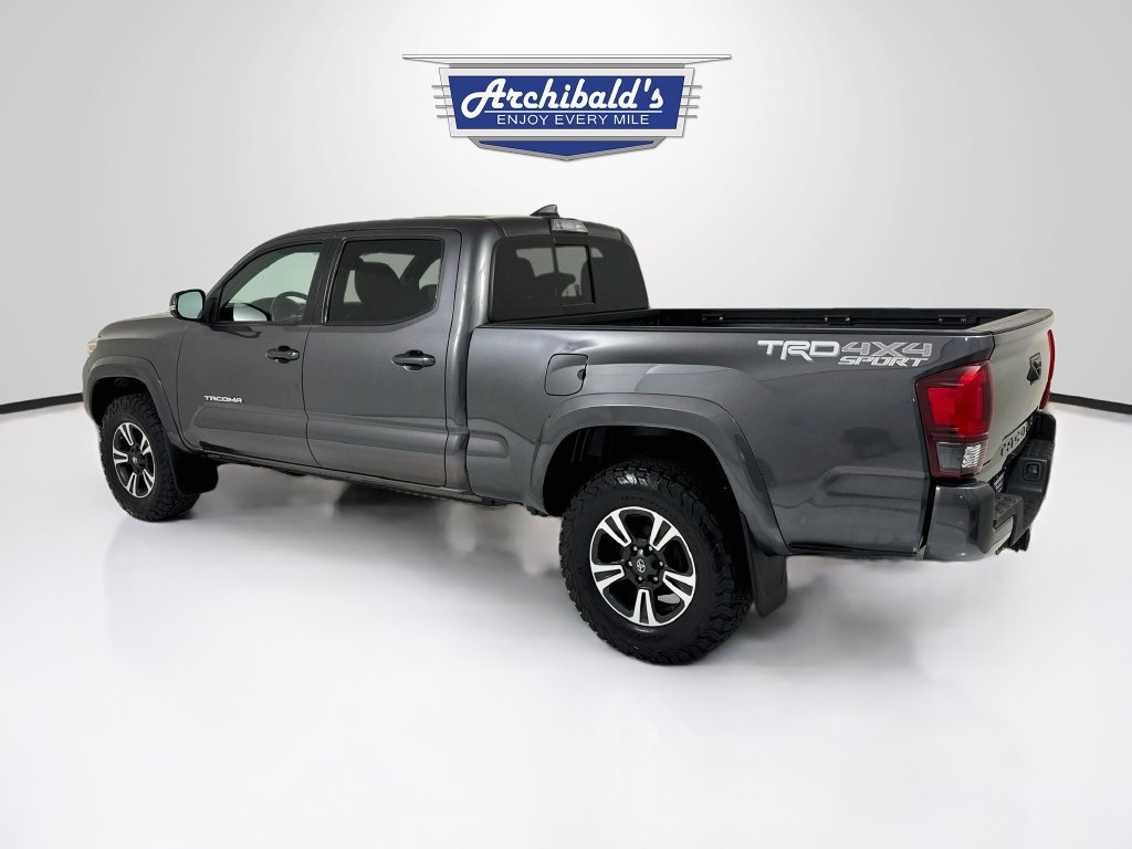 Used 2019 Toyota Tacoma TRD Sport AWD/4WD image 6